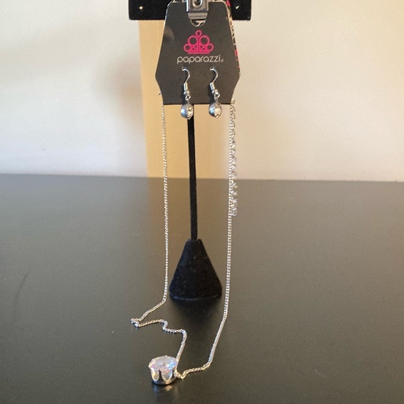 Paparazzi Silver Jewelry Set with Crystal Accents - Picture 1 of 3